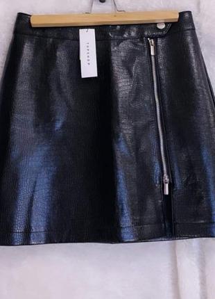 Спідниця з екошкіри під пітон чорна