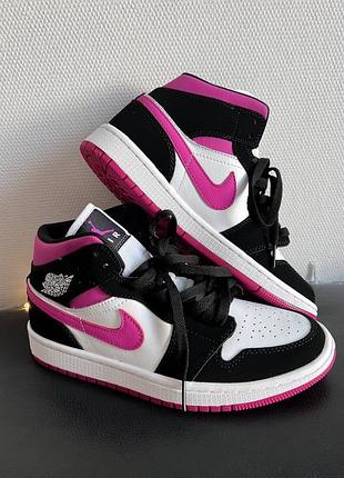 Кроссовки nike air jordan retro mid black pink5 фото