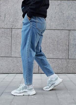 Джинсы бананы