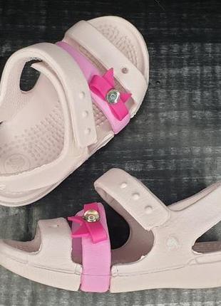 Босоножки сандали крокс crocs keeley charm sandal