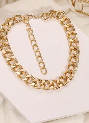 Прикраси на шию