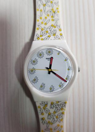 Яркие фирменные часы swatch1 фото