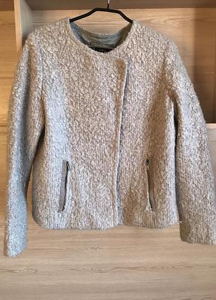 Жакет без коміра на кнопках riani