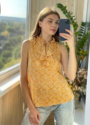 Плісирована гірчична блуза в дрібну квіточку 1+1=3