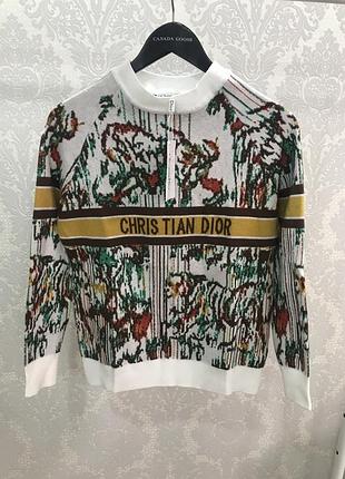 Свитер в стиле dior