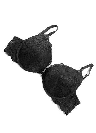 Изысканый бюстгальер cubus