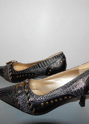 Туфли женские  р. 37 т (только в указанном размере, только 1 шт)3 фото