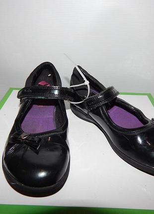 Туфли фирменные clarks 30 р.074кд (только в указанном размере, только 1 шт)