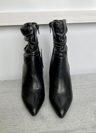 Ботильоны на каблуке