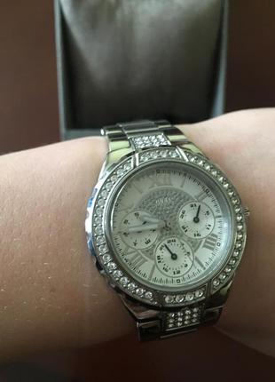 Годинник guess