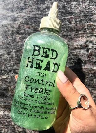 Сыворотка для выпрямления непослушных волос tigi bed head control freak serum1 фото