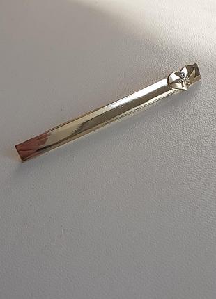 Брошь планка в металле золотого тона,маркировка ts