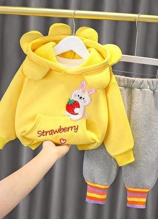 🌿неймовірно гарний костюмчик