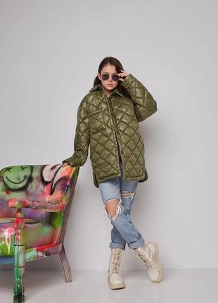 Класна курточка для дівчинки