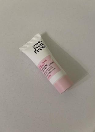 Очищувальна піна one.two.free! favourite foaming cleanser (10 мл)