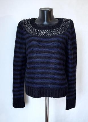 Кофта в полоску с камнями