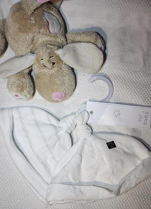 Комплект гарненьких бавовняних шапочок f&f baby 3-6м