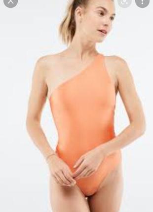 Абрикосового цвета асиметричное боди на одно плечо fabletics gigi shine bodysuit, оригинал