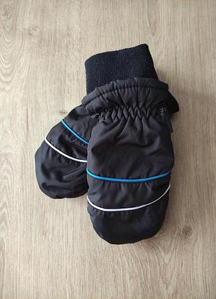 Фирменные детские термо варежки alive, германия , 4 года .