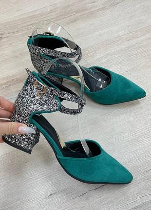 Босоножки 2 ремешка уаблук с крошкой натуральная замша, кожа