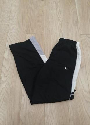 Чёрные спортивки nike essentials core wvn pant