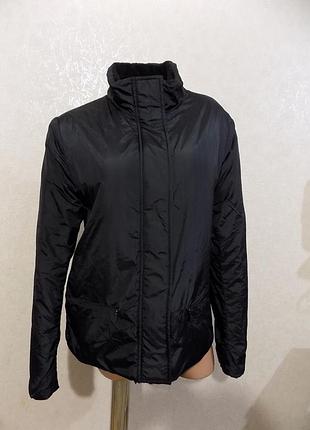 Куртка на синтепоне и флисовой подкладке черная фирменная размер 46