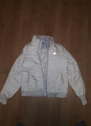 Adidas женская белая курточка