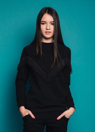 Прогулочный спортивный костюм