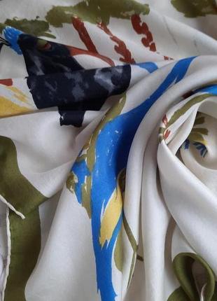 Очаровательный шёлковый платок с птицами8 фото