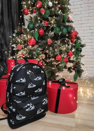 Рюкзак с кроссовками 6