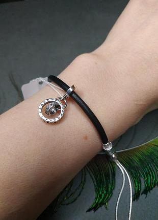 Набір шарм підвіска і браслет пандора срібло 925 проба цирконій шкіра пломба бирка перевертиш логотип бренду коло камені регульований