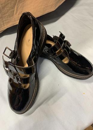 Женские кожаные туфли -clarks