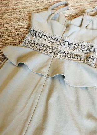 Шикарне плаття lost ink з мереживною вставкою і воланом10 фото