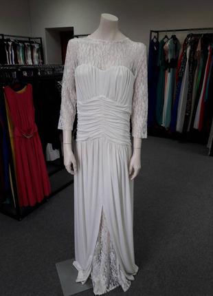 Длинное свадебное платье в пол с длинными рукавами1 фото