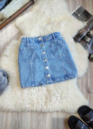 Джинсовая юбка на пуговицах с пуговицами на кнопках юбка с карманами1 фото