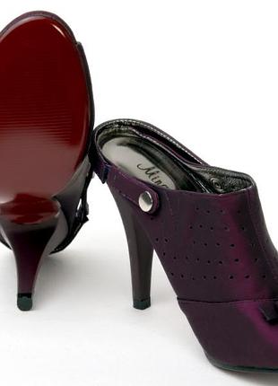 Босоножки женские на отстегивающемся ремешке  ming