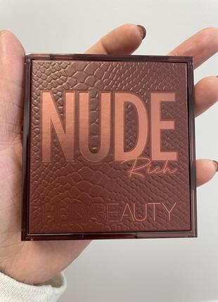 Палетка тіней від hudabeauty3 фото