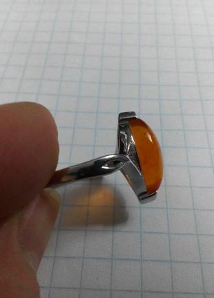 Янтарь, нежное серебряное кольцо с янтарем