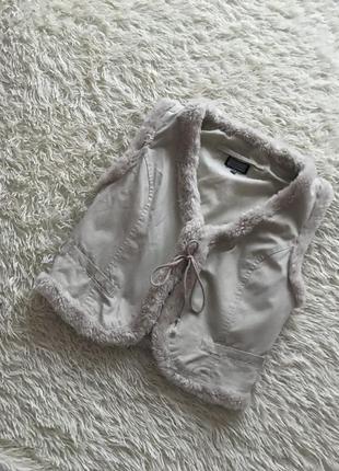 Жилєтка, жилет, безрукавка