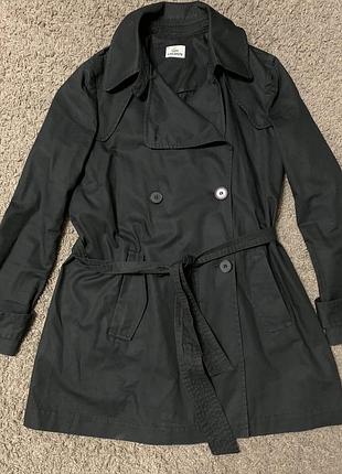 Плащ lacoste. размер s(36). оригинал