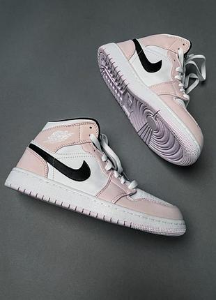 Женские высокие кожаные бело-розовые кроссовки nike air jordan🆕8 фото