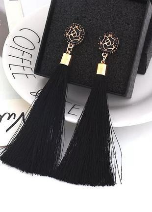 Серьги-кисточки черные