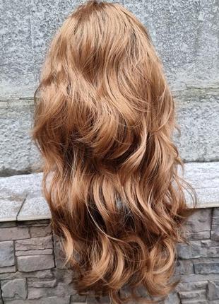 Русый длинный парик1 фото