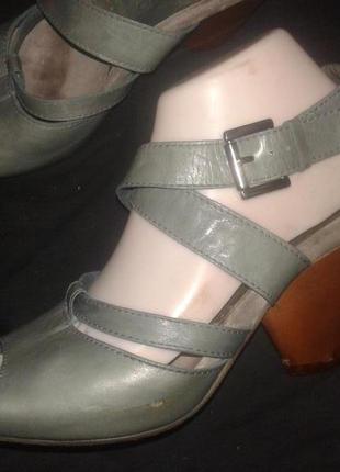 40р-26.5 шкіра босоніжки на широку mer du sud spain