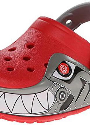 Кроксы с мигалками crocs robo shark р. с8-15,5см. оригинал