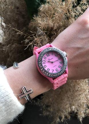 Новые нежно-розовые часы, силиконовый ремешок , часики2 фото