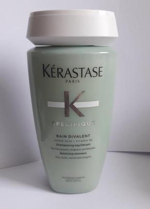 Kerastase specifique bain divalent shampoo. шампунь-ванна для волосся, жирних біля коріння.