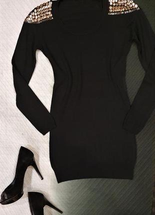 Усі сукні за супер ціною. фантастична сукня на вечір з декором на спині і на плечах