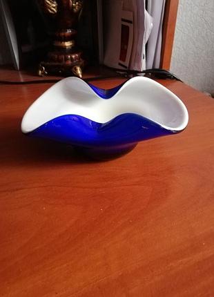 Красива попільничка