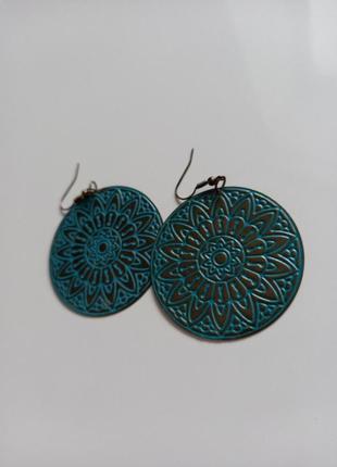 Металеві сережки